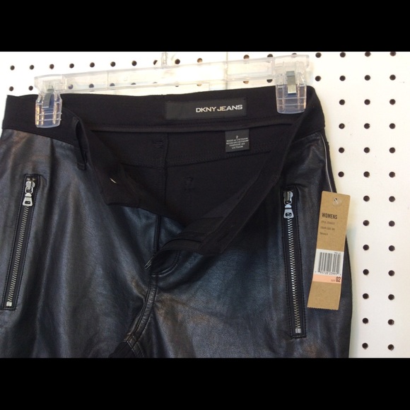 DKNY Woman’s Skinny Jeans Vegan Leather Front SALE❗️ - Picture 2 of 6